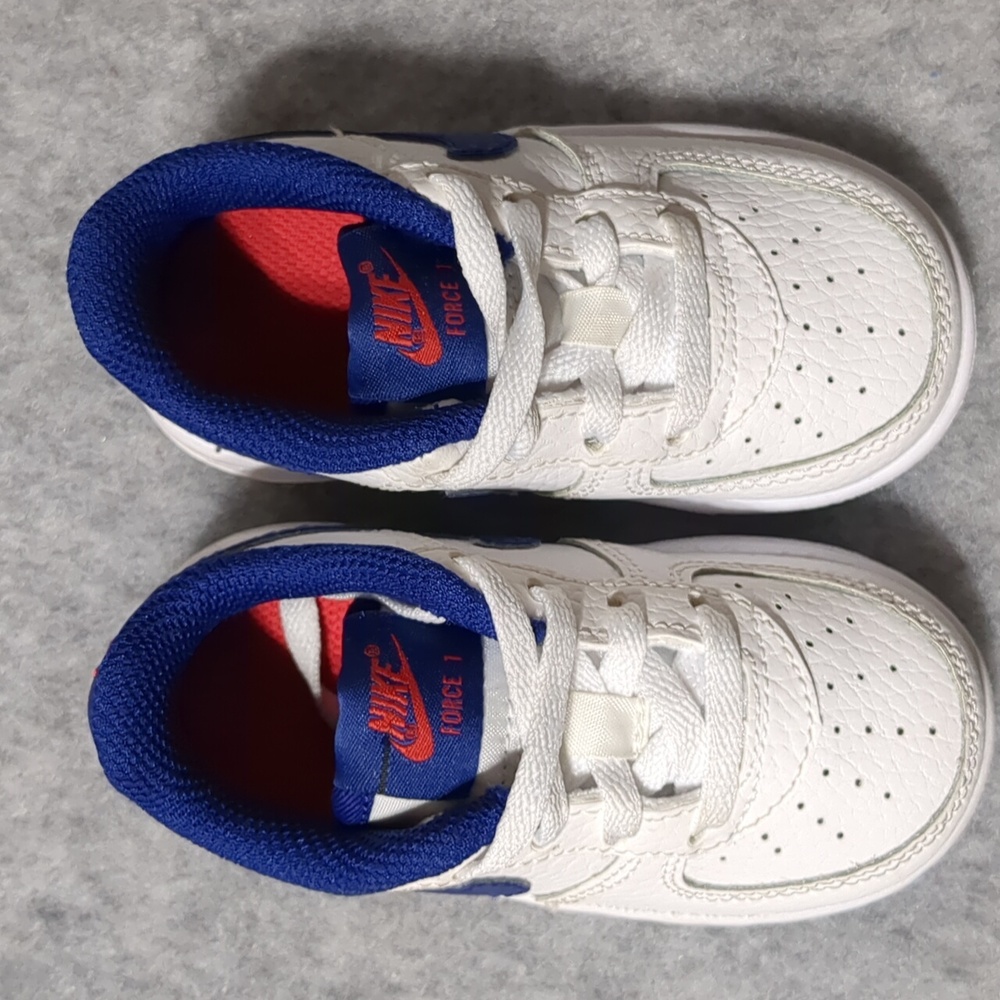Nike Air Force 1 Toddler White  Blue Low Sneakers Size 5c - Picture 5 of 8